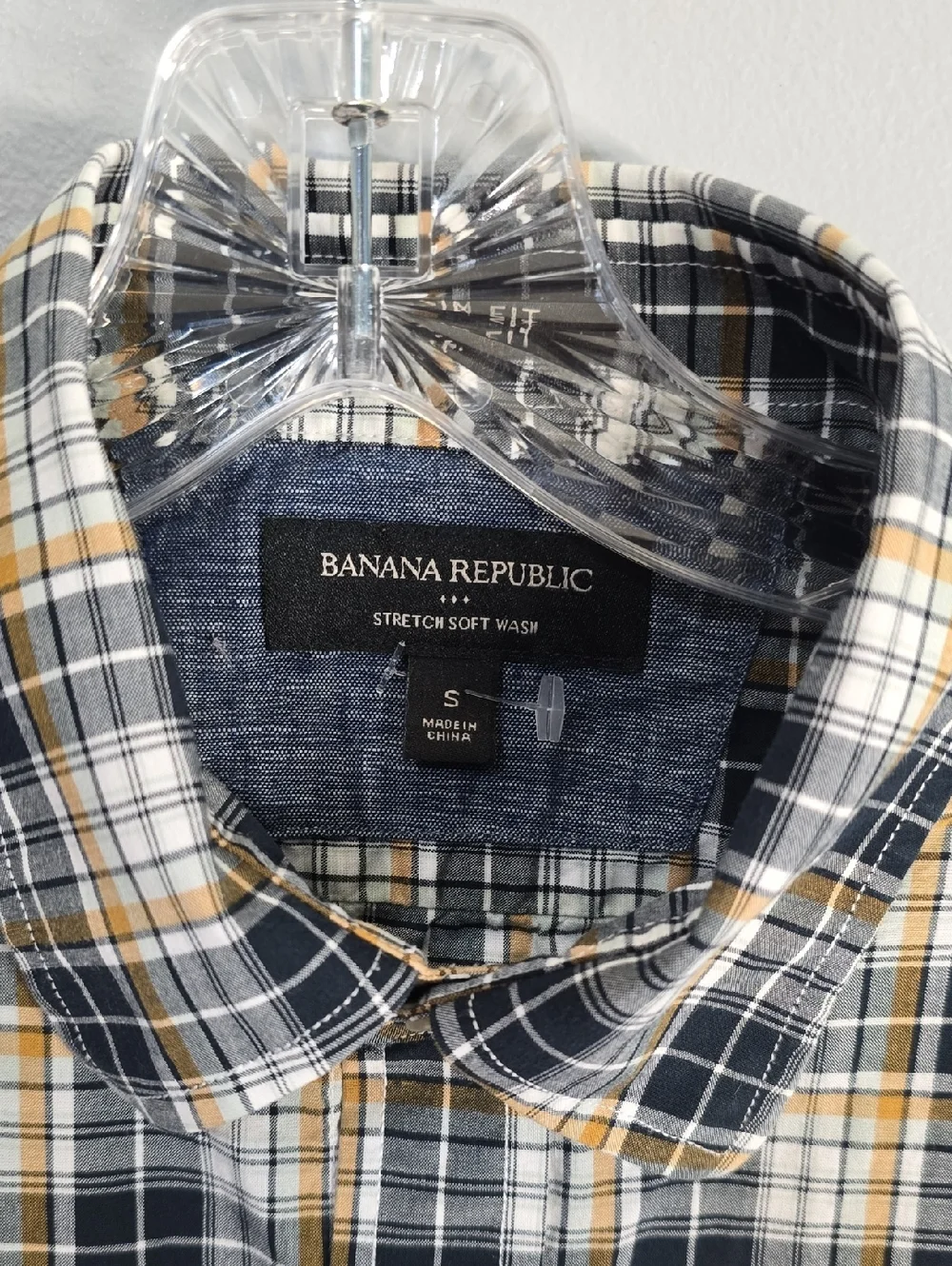 Banana Republic Plaid Button-Down Shirt in Black, Tan & White Mens Size Small